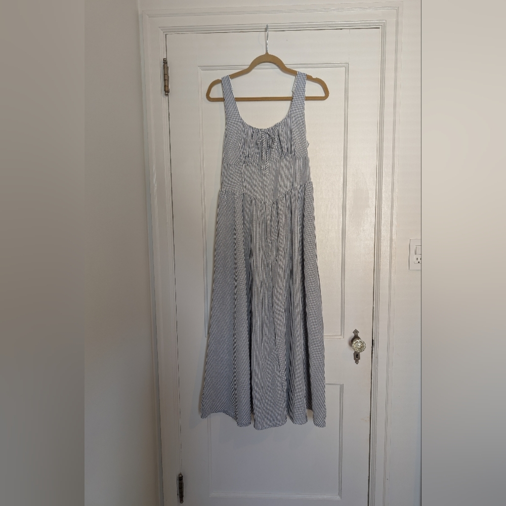 Women's Workshop Spaghetti StrappedNavy and White Striped Maxi Dress Size Large